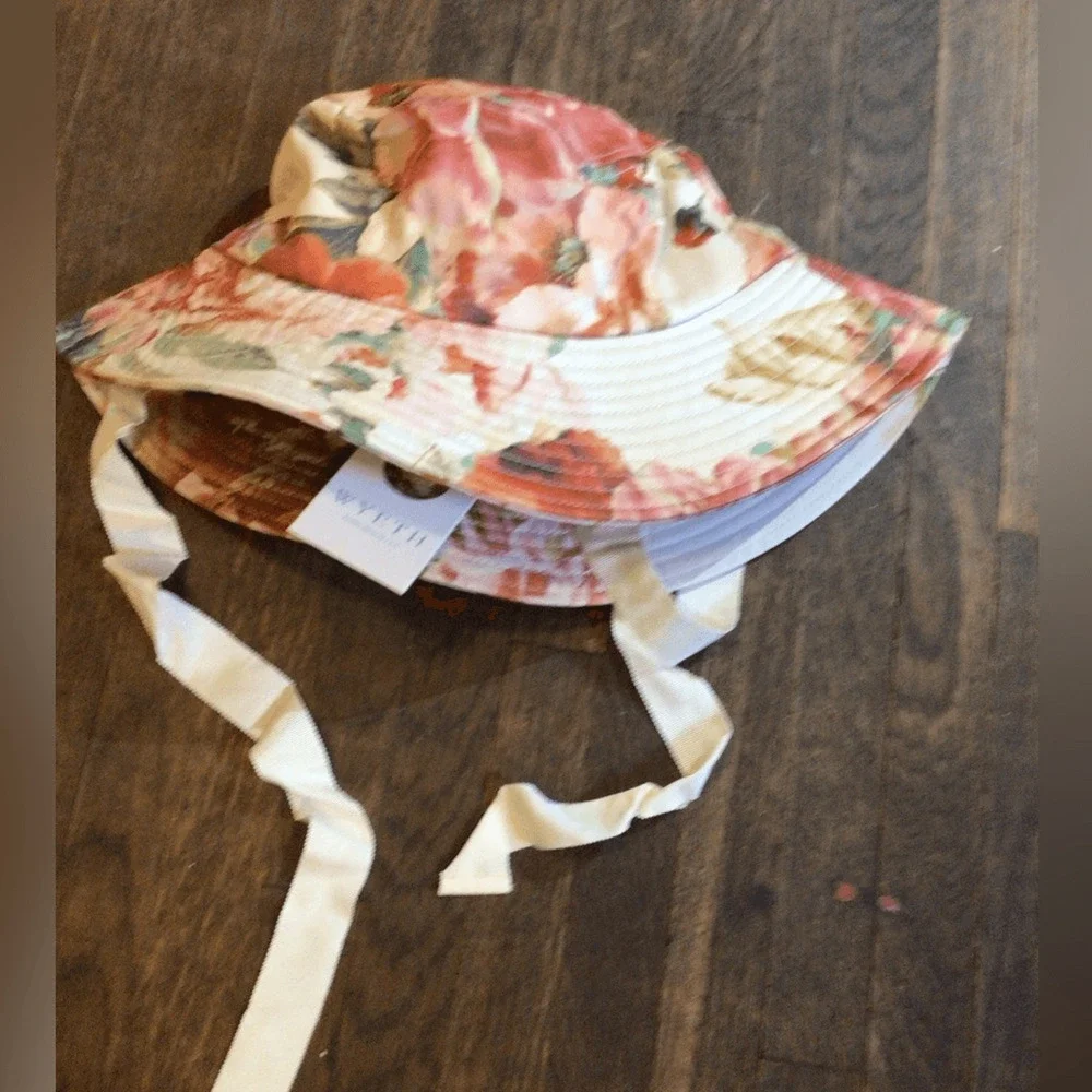 NEW! rARE Wyeth Floral Sun Hat bucket with Chin Ties - Pink/Peach